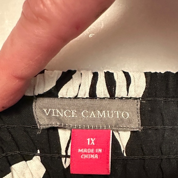 EUC Vince Camuto Monochrome Leaf Pattern Size 1X Maxi Dress - Picture 4 of 4